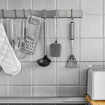 Apartment Messe Dus, Parken, 3 Zimmer, 70qm *